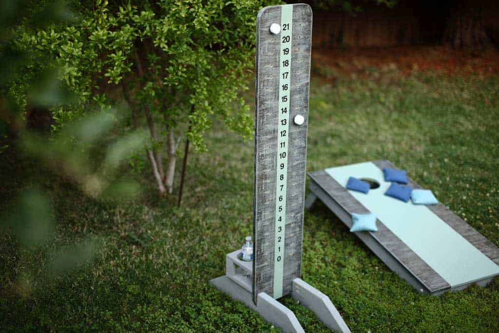 DIY Cornhole Scoreboard