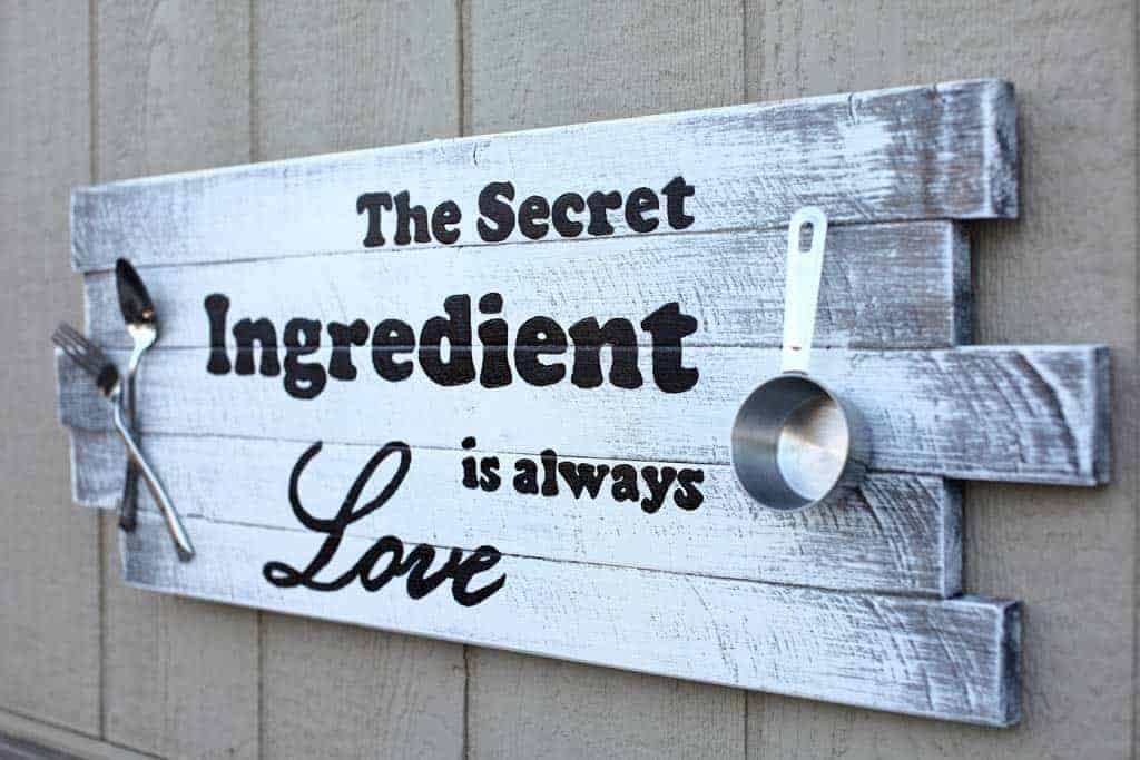 diy rustic kitchen sign