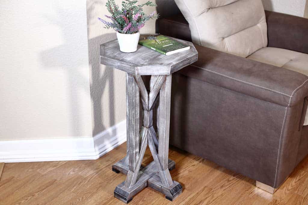 DIY Farmhouse End Table
